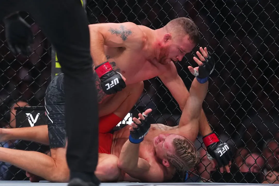 Justin Gaethje vs Paddy Pimblett