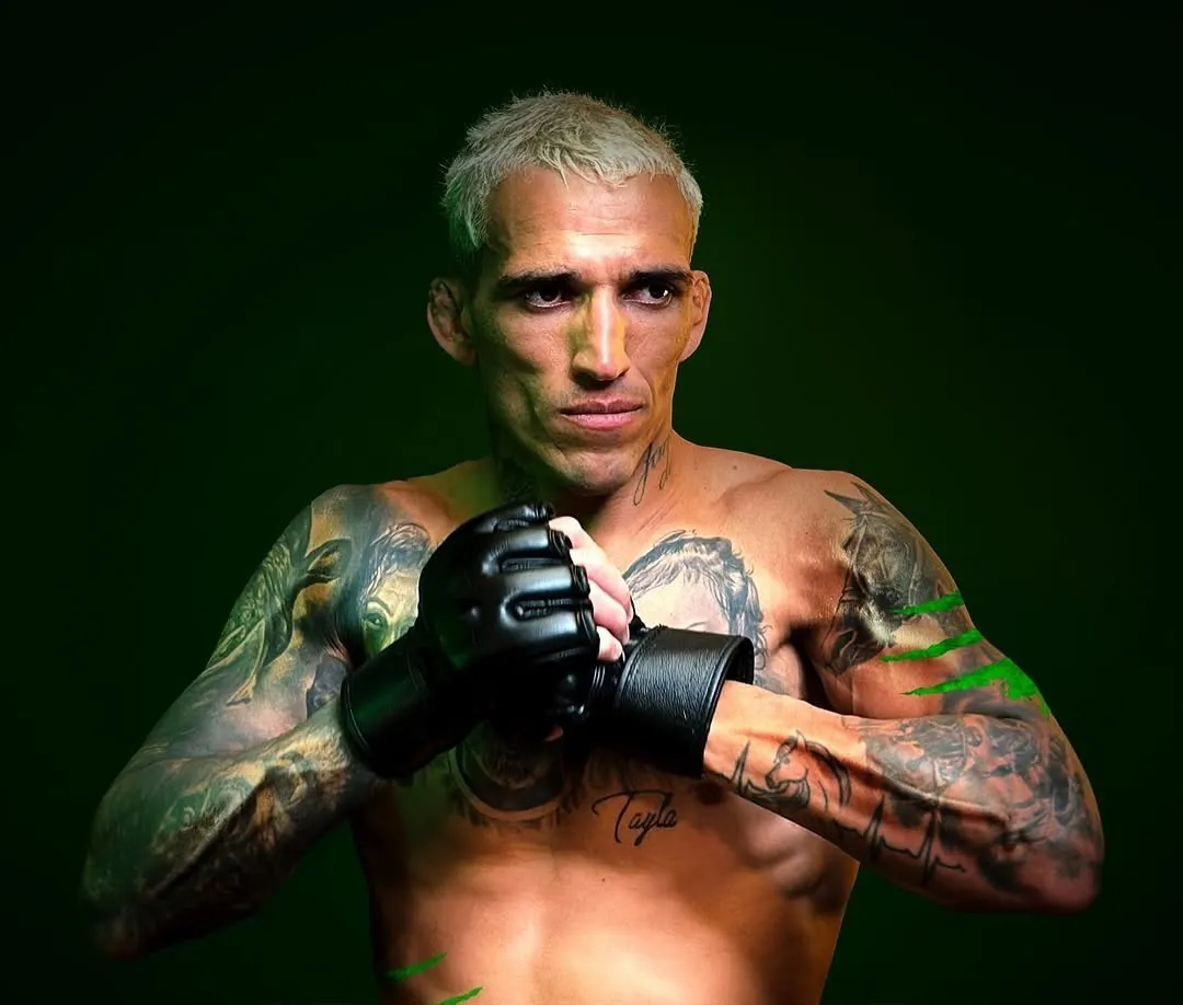 Repercusiones UFC Fight Night 261 Merece Charles Oliveira una oportunidad por el título BMF contra Max Holloway